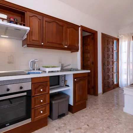Pebble 1 - One Bed Apartment *