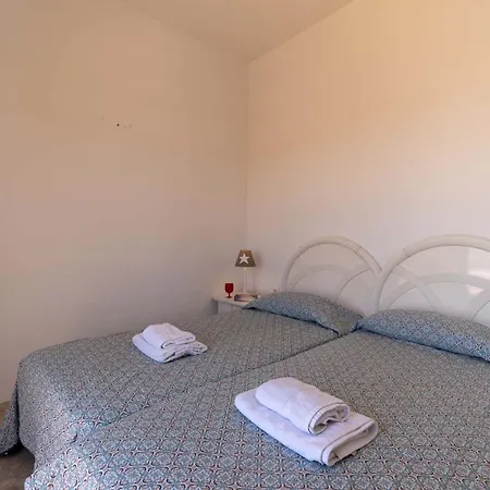 Pebble 1 - One Bed Apartment *